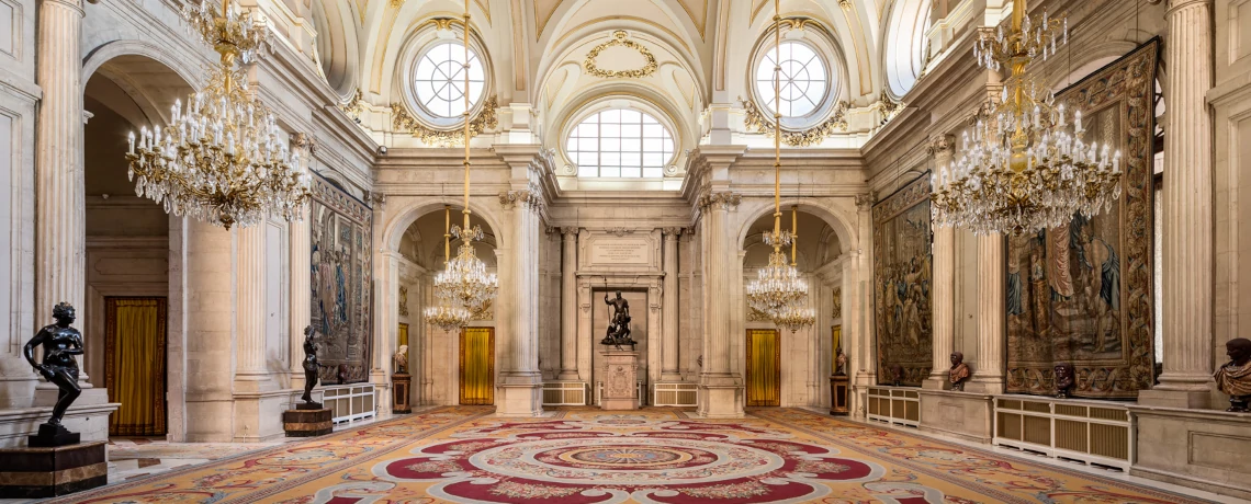 Reunión de Sus Majestades los Reyes con los miembros de los Patronatos de la Fundación Princesa de Asturias