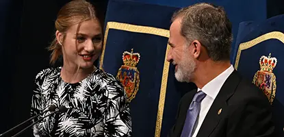 S.A.R. la Princesa de Asturias junto a S.M. el Rey durante la Ceremonia de los Premios Princesa de Asturias 2022 en el teatro Campoamor