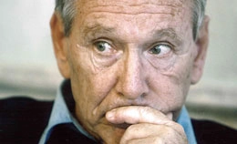 Amos Oz