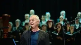 El Coro de la Fundación acompañará a Víctor Manuel en su próximo concierto en Asturias