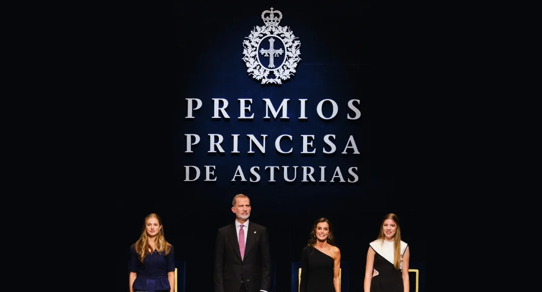 Programa general de la visita de SS.MM. los Reyes y de SS.AA.RR. la Princesa de Asturias y la Infanta doña Sofía, con motivo de la entrega de los Premios Princesa de Asturias 2024